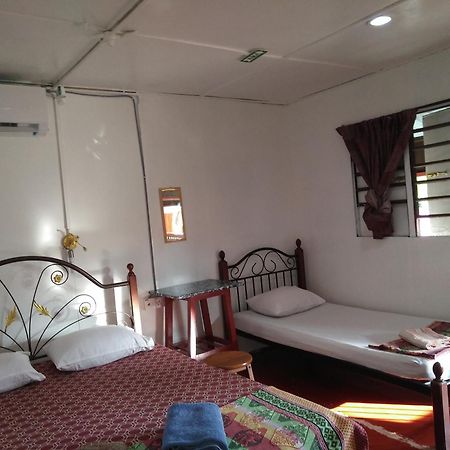 Nazri Nipah Camp Pangkor Hotel Kampung Teluk Nipah Room photo
