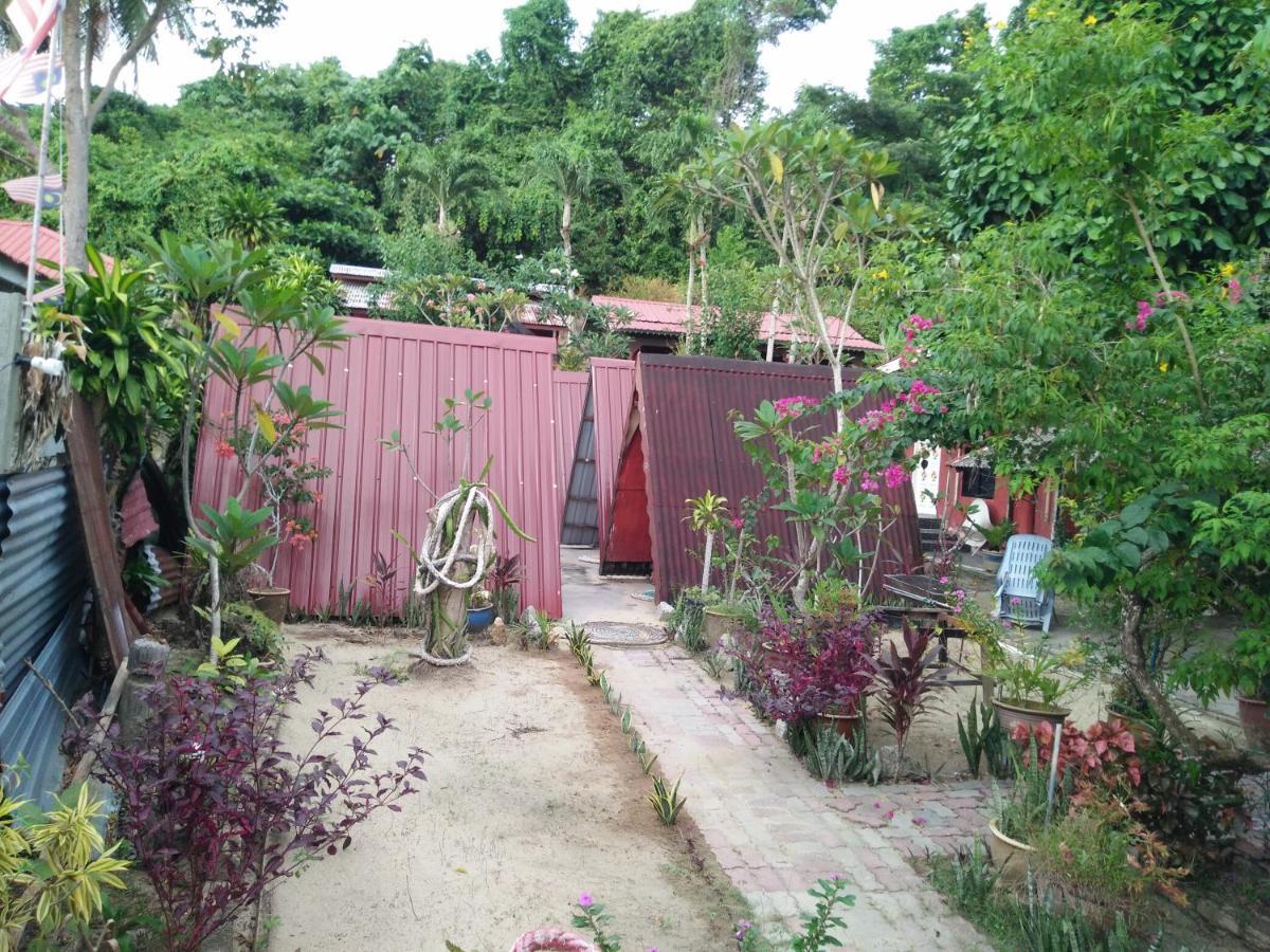 Nazri Nipah Camp Pangkor Hotel Kampung Teluk Nipah Exterior photo