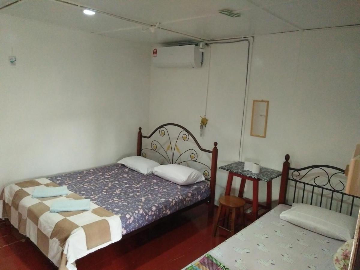 Nazri Nipah Camp Pangkor Hotel Kampung Teluk Nipah Room photo