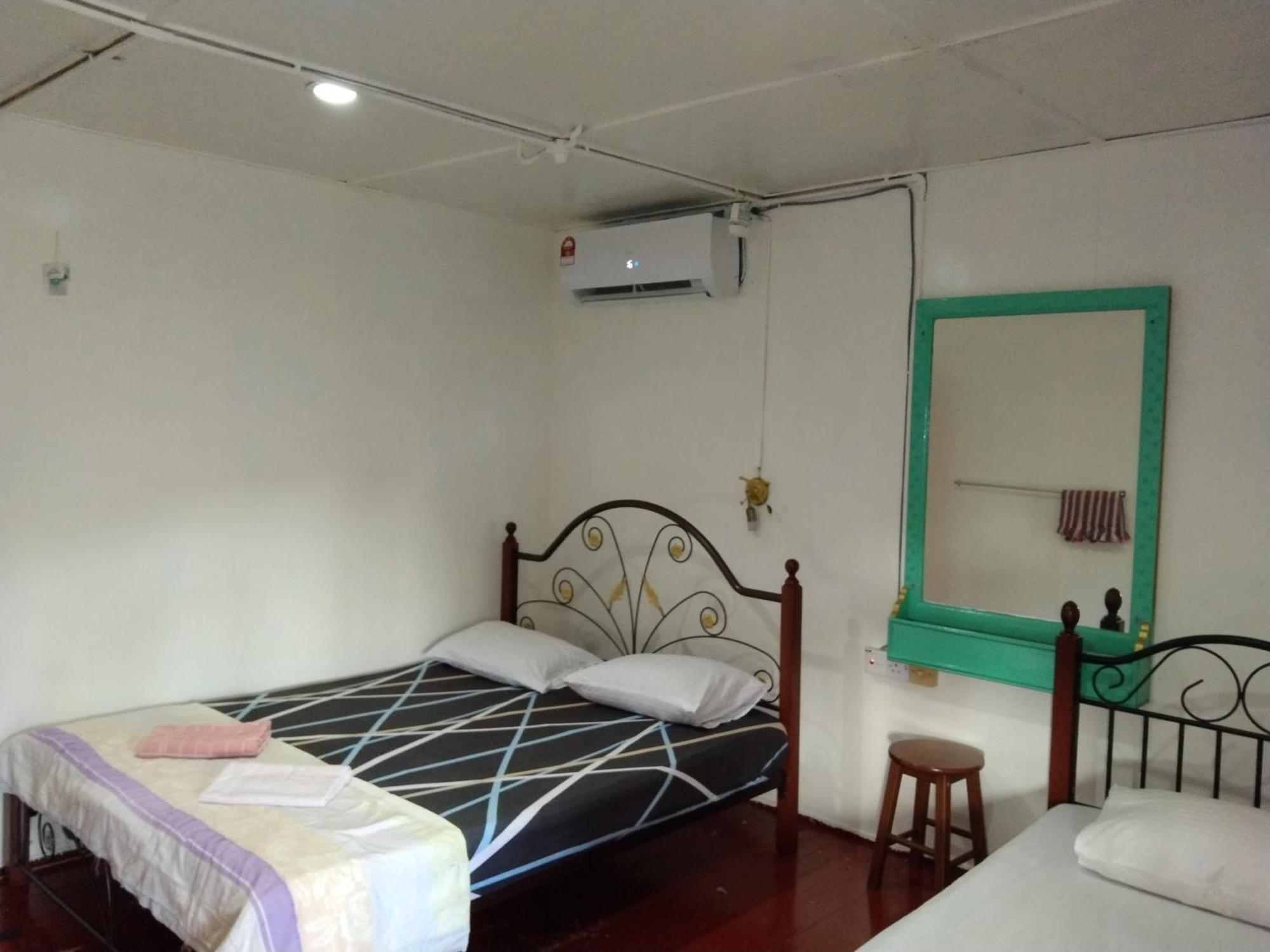Nazri Nipah Camp Pangkor Hotel Kampung Teluk Nipah Room photo